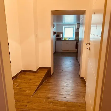 Stayhere24 Grosse Monteur- Und Am Auenwald Apartamento *
