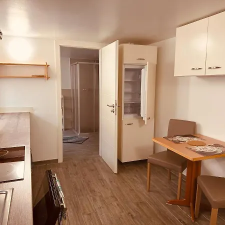 Stayhere24 Grosse Monteur- Und Am Auenwald Διαμέρισμα Schkeuditz