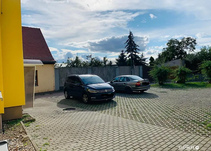Stayhere24 Grosse Monteur- Und Am Auenwald Apartamento Schkeuditz